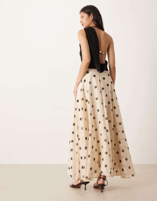 ASOS DESIGN - Cremefarvet maxinederdel i chiffon med polkaprikker og rund kant, 3 af 5
