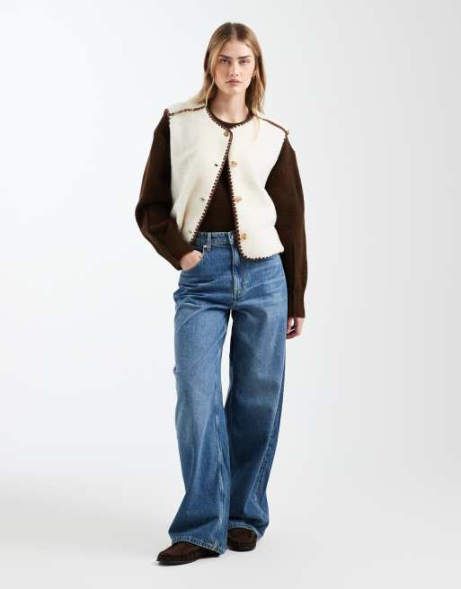 ASOS DESIGN - Cremefarvet og brun vest i plysstof med tungesting, 2 af 4