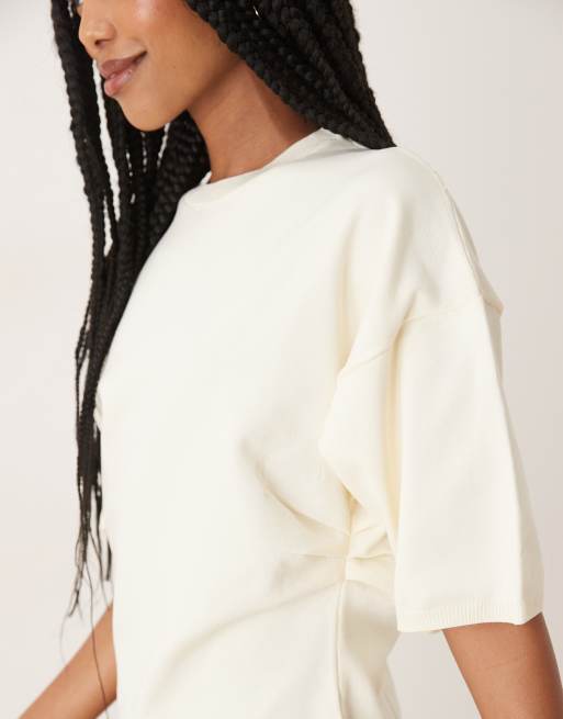 ASOS DESIGN - Cremefarvet og strikket T-shirt med rynker i siden, 3 af 4