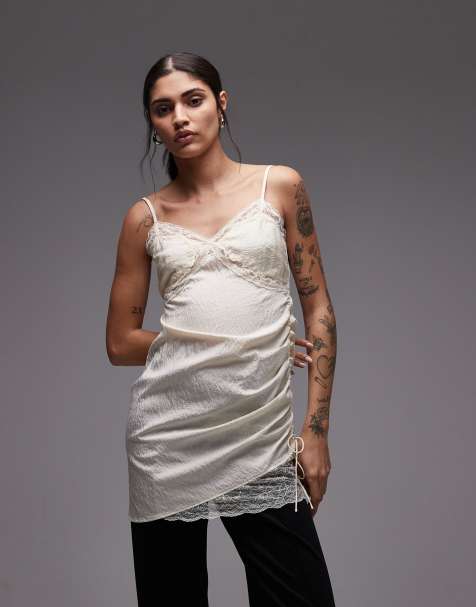 ASOS DESIGN - Cremefarvet slip-minikjole i satin med cami-stropper og blondedetaljer - view 1