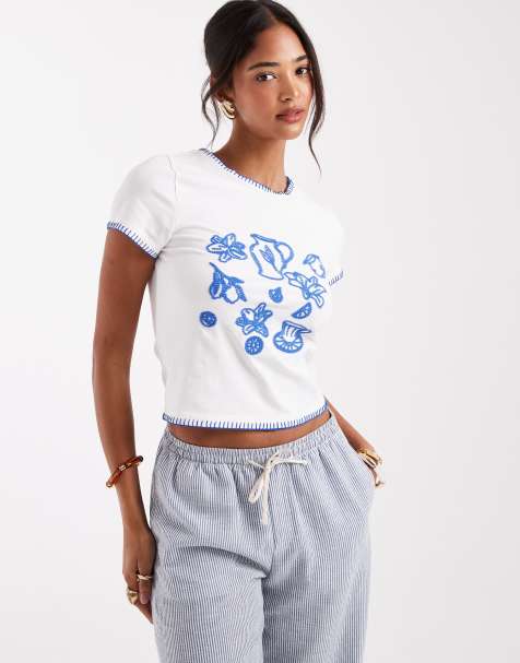 ASOS DESIGN - Cremehvid baby-T-shirt med broderet blomstergrafik - view 1