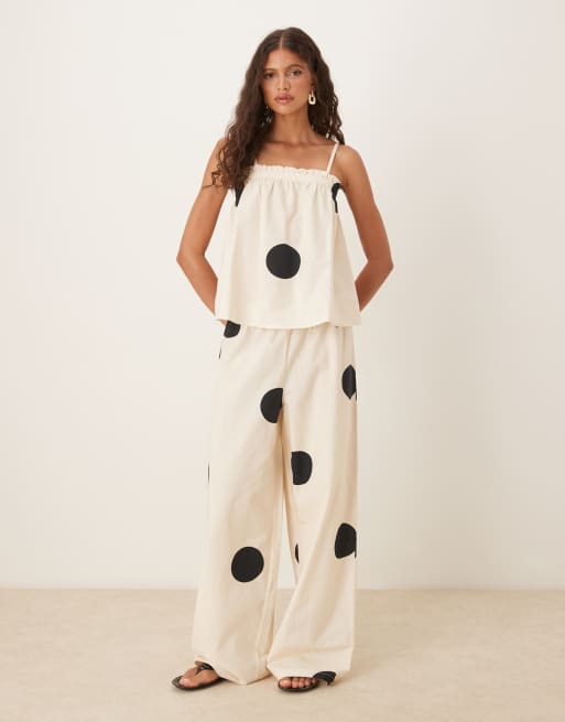 ASOS DESIGN - Cremehvid cami-top med sorte polkaprikker i hørblanding - Del af sæt, 4 af 4