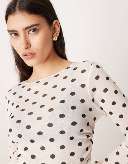 ASOS DESIGN - Cremehvid figursyet top med lange ærmer og polkaprikker i mesh, 3 af 4