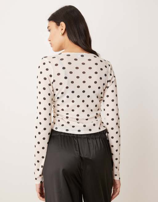 ASOS DESIGN - Cremehvid figursyet top med lange ærmer og polkaprikker i mesh, 4 af 4