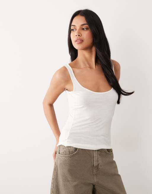 ASOS DESIGN - Cremehvid halvgennemsigtig tanktop med dyb rund hals, 4 af 4
