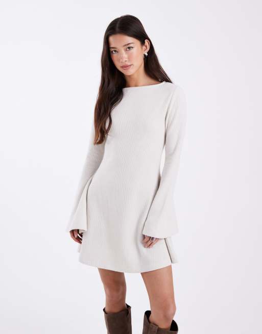 ASOS DESIGN - Cremehvid og superblød minikjole med ærmer med svaj, 3 af 4
