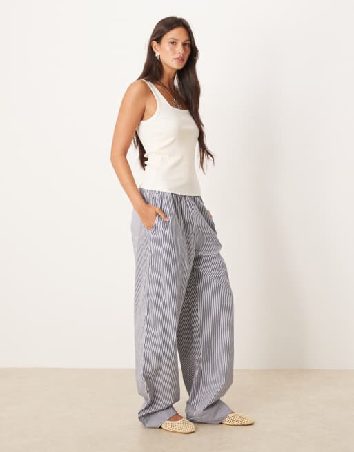 ASOS DESIGN - Cremehvid overdel med lav og firkantet hals, 2 af 4