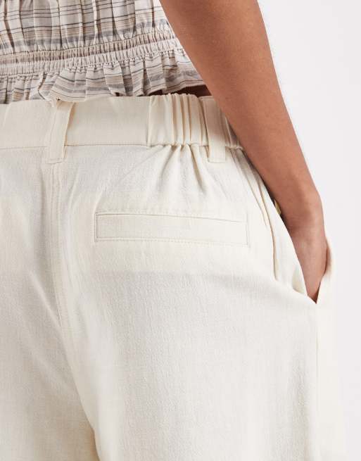 ASOS DESIGN - Cremehvide afslappede dad-shorts i hørrigt stof, 5 af 5