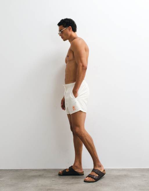 ASOS DESIGN - Cremehvide korte badeshorts med silikoneprint, 4 af 5