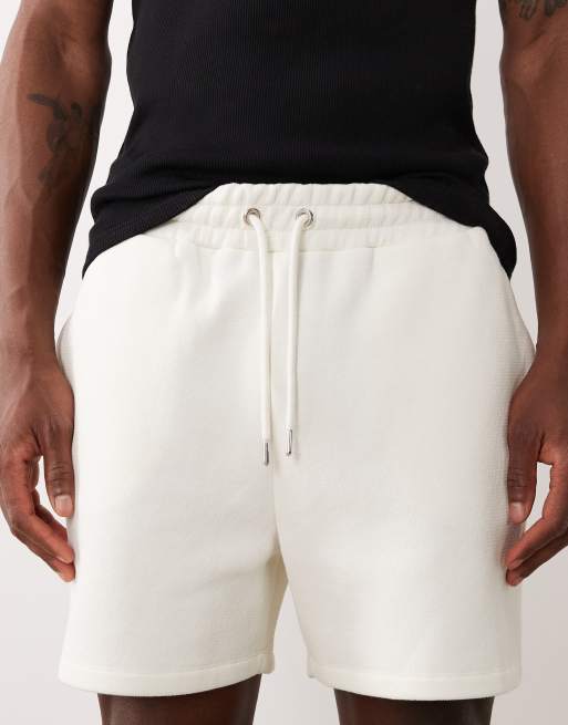 ASOS DESIGN - Cremehvide løstsiddende shorts i piqué-jersey, 4 af 5