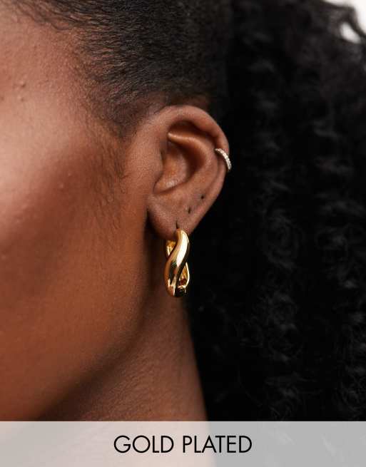 ASOS DESIGN – Creolen mit 14-Karat-Vergoldung und verdrehtem Scharnierdesign