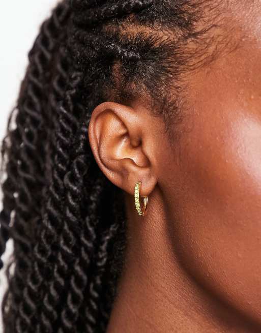 ASOS DESIGN - Créoles 13 mm en plaqué or 14 carats avec pierre de naissance août en péridot, 2 de 4
