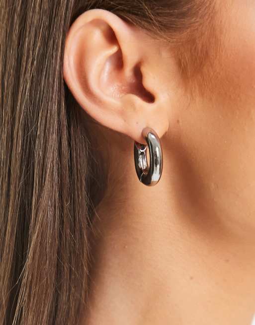 ASOS DESIGN - Créoles à charnière 20 mm en plaqué argent, 2 de 4