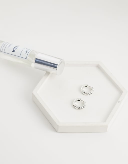 ASOS DESIGN - Créoles torsadées à rainures en acier inoxydable résistant à l'eau - Argenté, 2 de 4