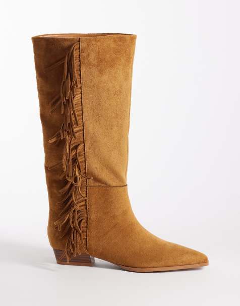 ASOS DESIGN – Cressida – Flache, kniehohe Stiefel zum Hineinschlüpfen in Hellbraun mit Fransen - view 1