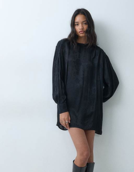 ASOS DESIGN crew neck jacquard mini dress with blouson sleeve in black, 4 of 5