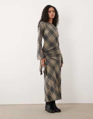 Long Sleeve Maxi 4