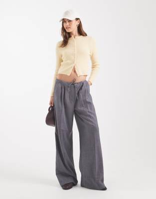 ASOS DESIGN CREW NECK LOOSE KNIT FITTED CARDIGAN