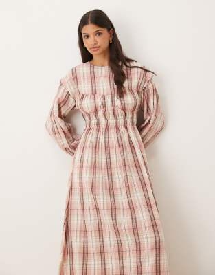 ASOS Design Crew Neck Maxi Dress with Bust Detail and Ruched Bodice in Dusty Pink plaid-Multi