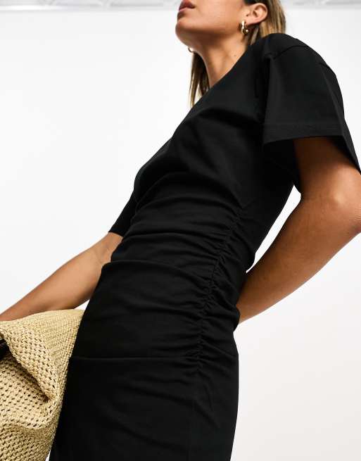 ASOS DESIGN crew neck midaxi T-shirt dress with ruched side in black | ASOS