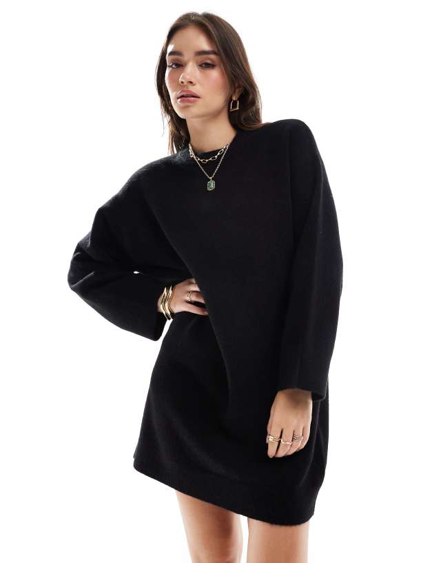 ASOS DESIGN - crew neck mini dress with wide cuff in black