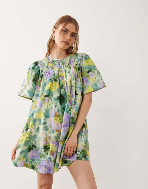 ASOS DESIGN crew neck shirred smock mini dress in green floral print, 2 of 4