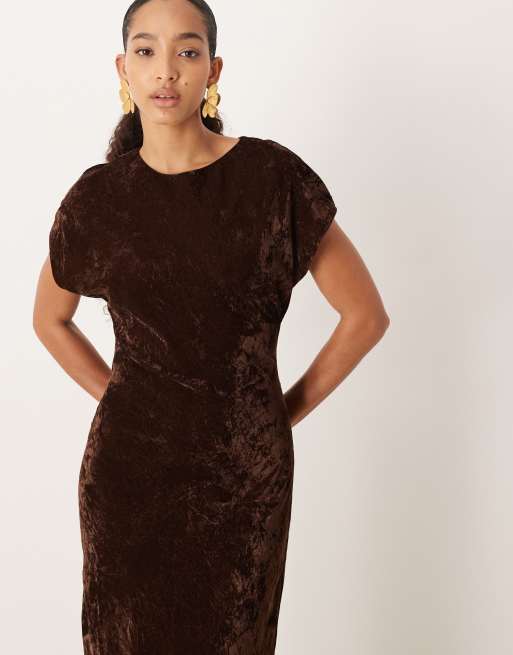 ASOS DESIGN crew neck short sleeve velvet midi dress in chocolate
