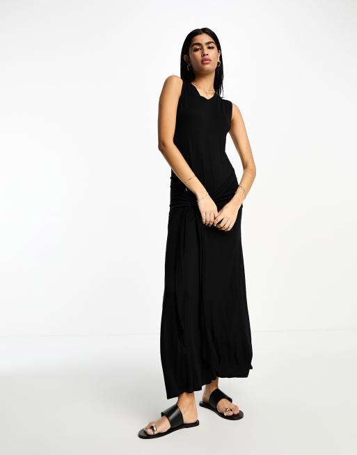 Round neck sleeveless dress sale