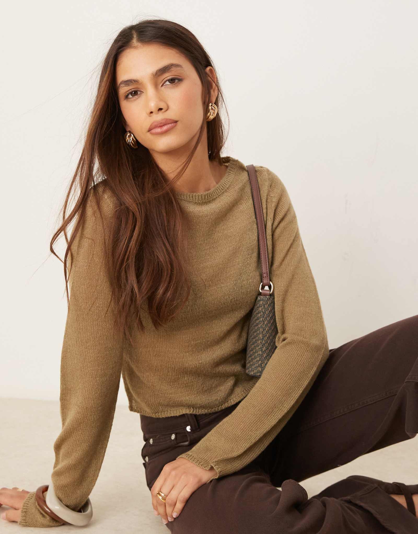 ДИЗАЙНЕРСКИЙ свитер ASOS с круглым вырезом свободной вязки цвета мокко