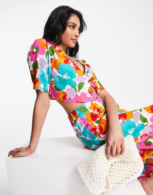ASOS DESIGN crinkle button through crop shirt in bright floral print - part of a set