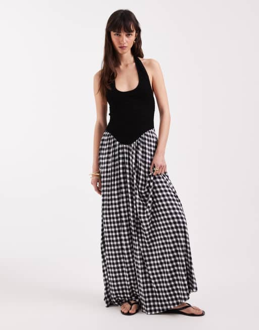 ASOS DESIGN crinkle halter neck midi dress in mono gingham print, 2 of 4
