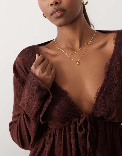 ASOS DESIGN crinkle lace trim plunge top with flare sleeve in chocolate, 2 of 4