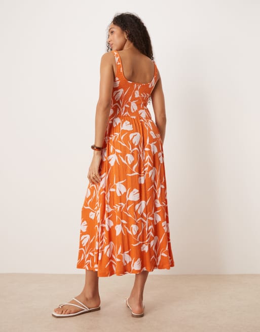ASOS DESIGN – Crinkle-Midikleid in Orange mit weißem Blumenprint und Herzausschnitt, 3 von 4