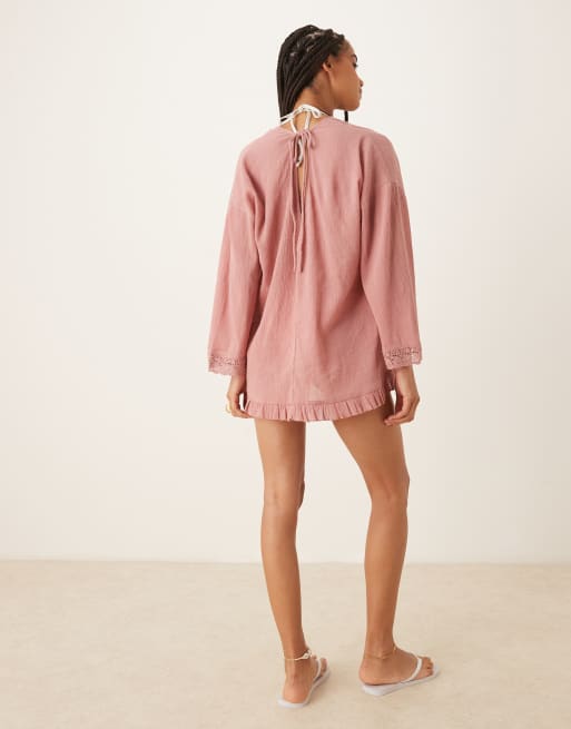 ASOS DESIGN crinkle plunge broderie beach sundress in dusty pink , 4 of 4