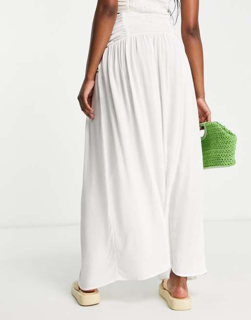 ASOS DESIGN crinkle shirred waist maxi skirt with ruched sides in white, 2 of 4
