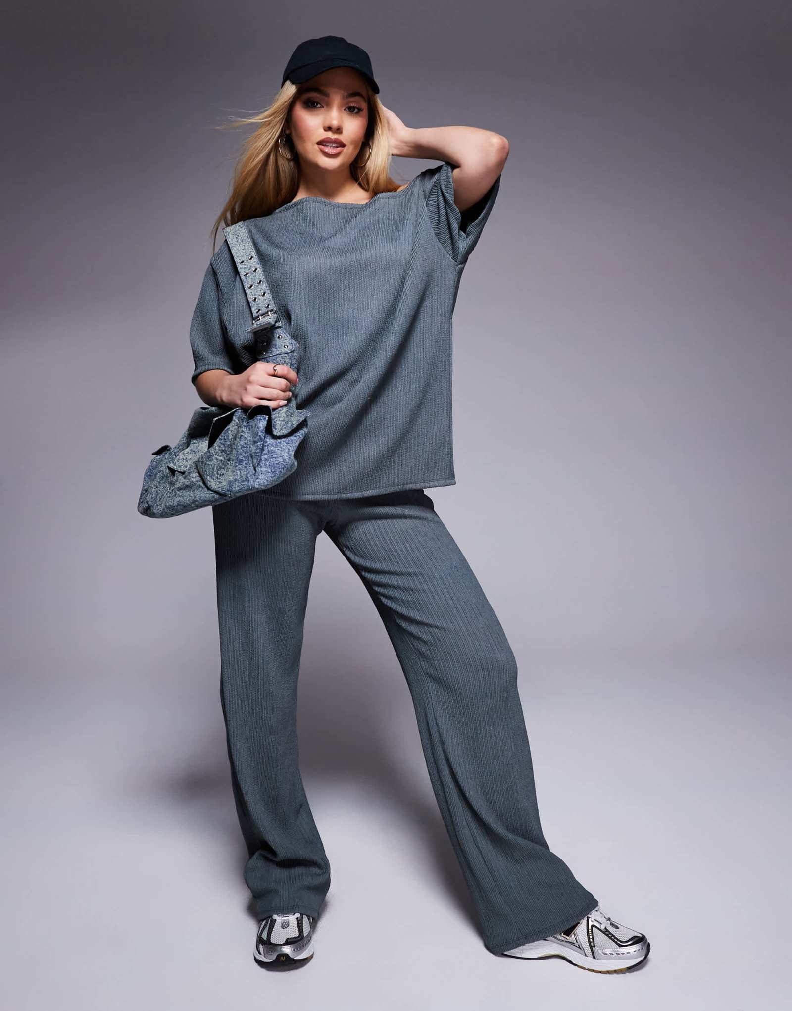 Широкие брюки ASOS DESIGN с рельефной фактурой в виде гриба - часть комплекта