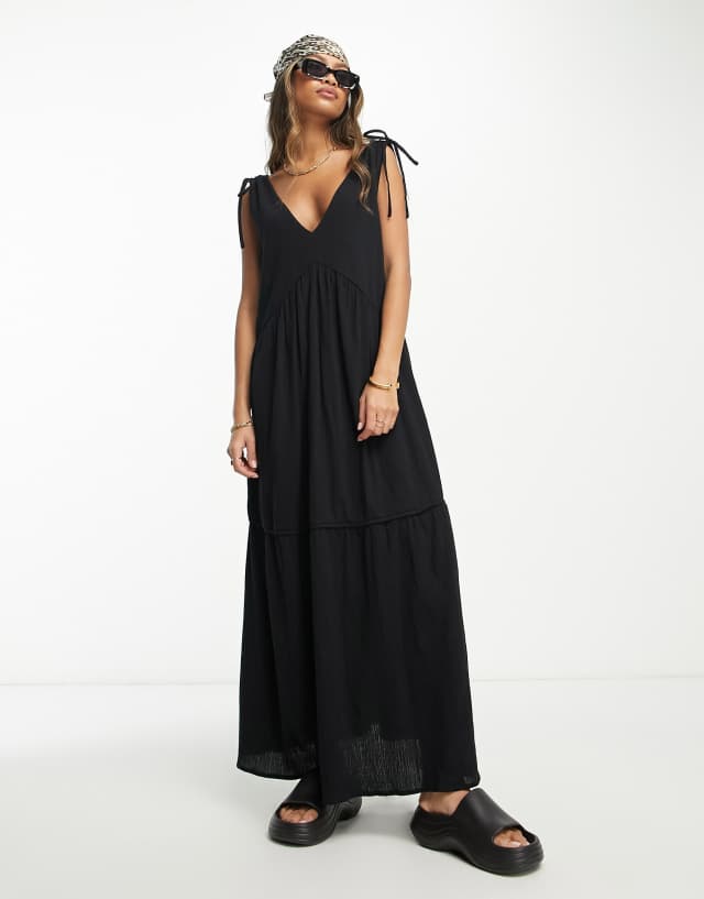 ASOS DESIGN crinkle trapeze maxi sundress in black