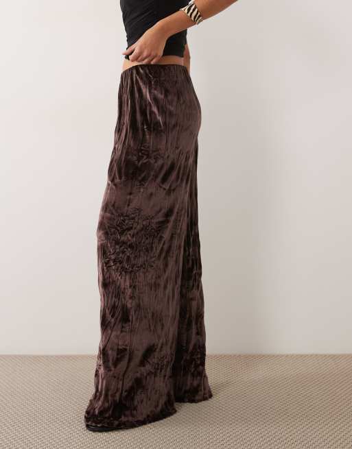 ASOS DESIGN crinkle velvet wide leg trousers in chocolate, 3 of 5