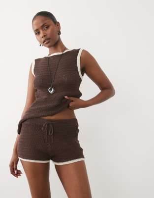 Женские шорты ASOS Design вязаные крючком, шоколадные
