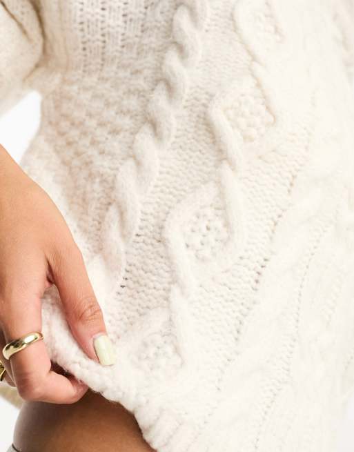 ASOS DESIGN crop cable sweater in cream, 3 of 4