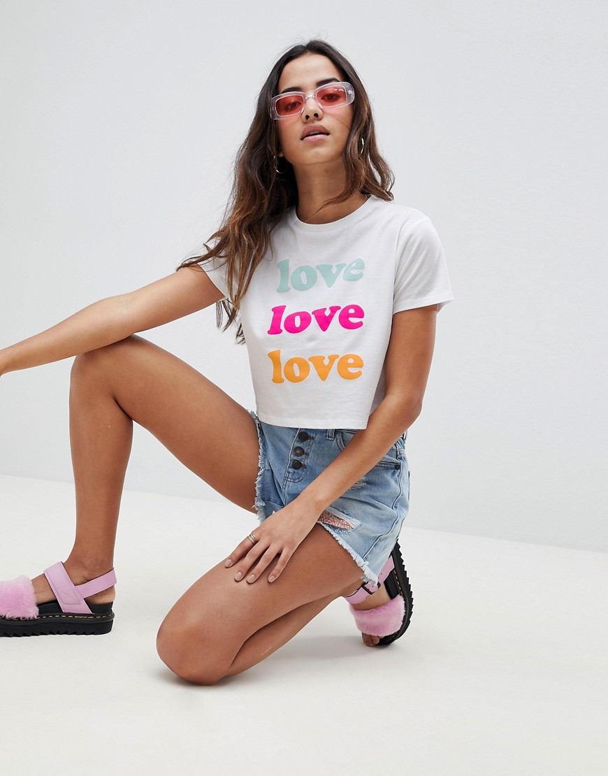 ASOS DESIGN - Crop t-shirt med Love-print-Hvid