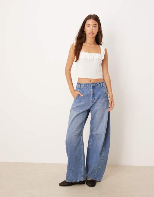 ASOS DESIGN - Crop top avec encolure dégagée à volants - Ivoire, 2 de 4