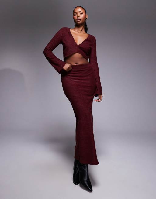 ASOS DESIGN - Crop top brossé et texturé d'ensemble avec décolleté en V devant et manches évasées - Bordeaux, 4 de 4