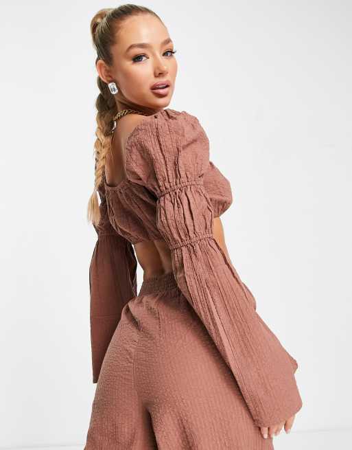 ASOS DESIGN - Crop top d'ensemble de plage à manches longues en crépon - Marron, 4 de 4