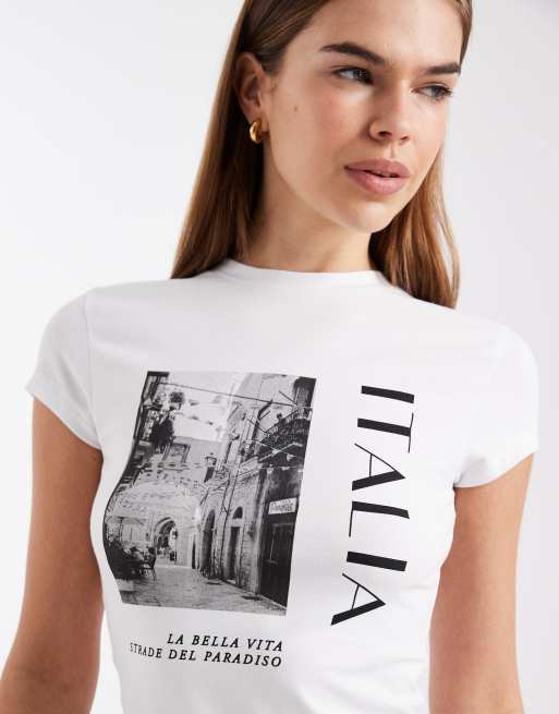 ASOS DESIGN - Crop top met korte mouwen en Italia-print in crème, 3 van 4