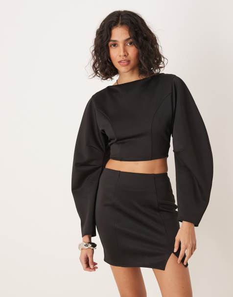 ASOS DESIGN - Crop top nero in tessuto scuba con schiena scoperta e maniche voluminose in coordinato - view 1