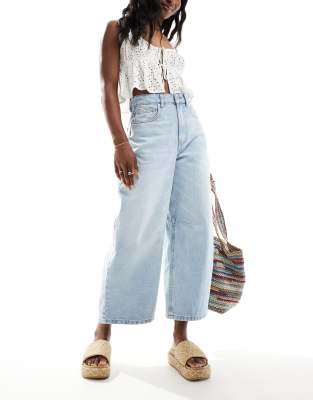 Asos Design Cropped Barrel Leg Jeans With Cinch Waist In Midwash Blue