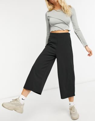 black high waisted cropped trousers