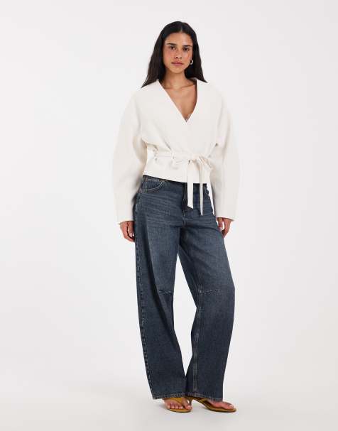 ASOS DESIGN cropped blazer med afrundede skuldre i creme - view 1