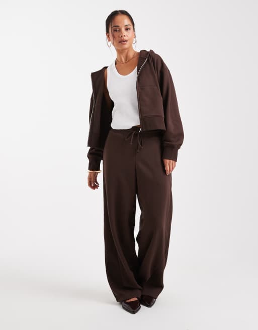 ASOS DESIGN - Cropped brushback hoodie met ritssluiting in chocoladebruin, 2 van 4